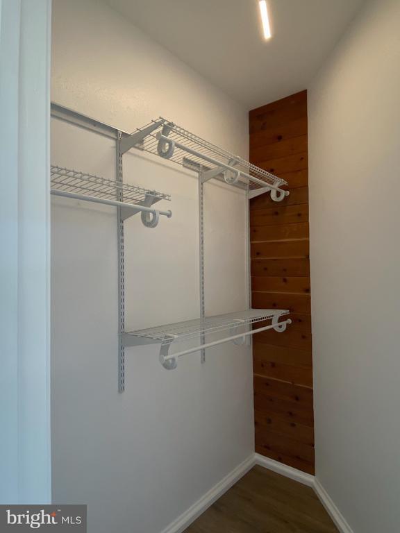 Building Photo - 600 Squire Ln