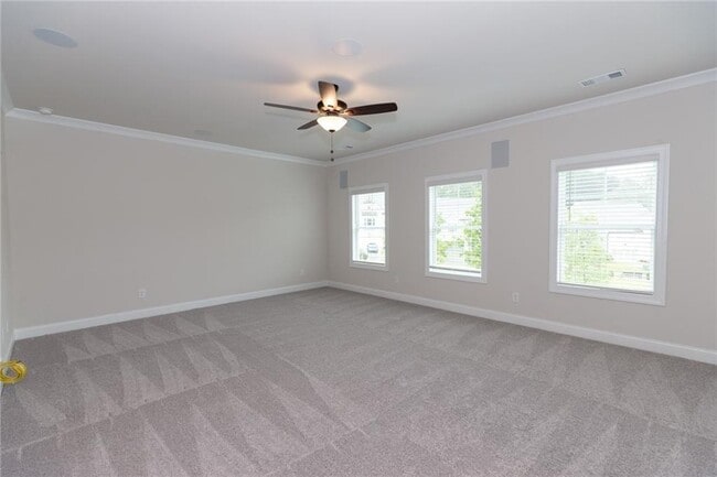 Building Photo - 1024 Miranda Ter