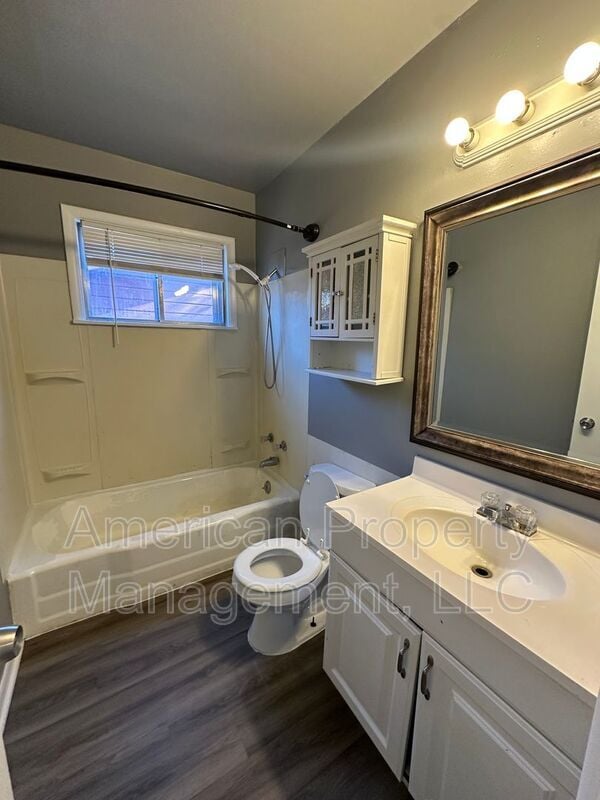 Building Photo - 2014 E 49th St N