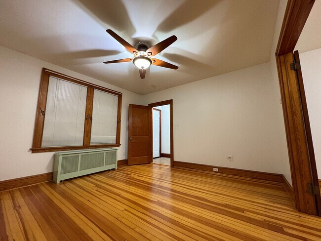 Building Photo - 42 S St Ext