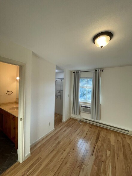 Building Photo - 1504 Pine St