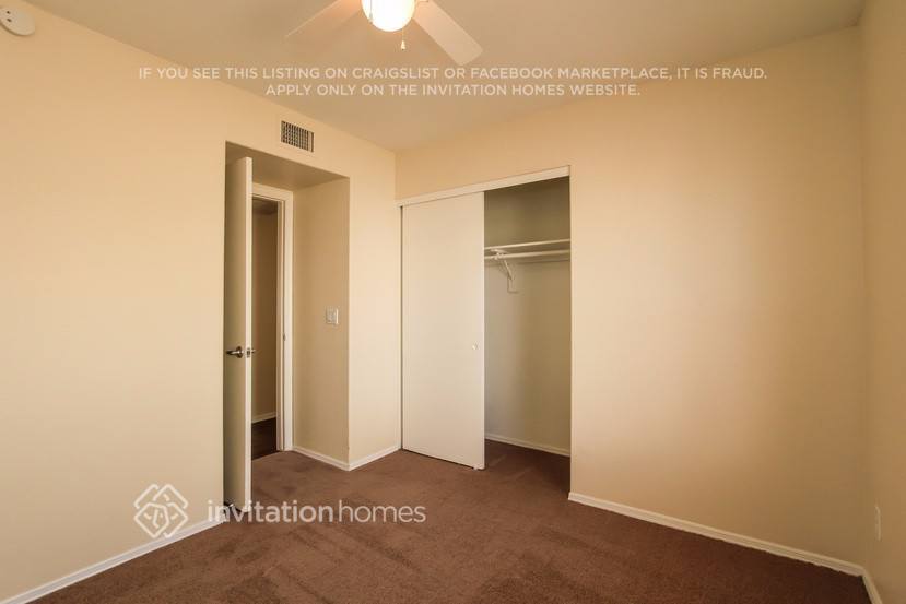 Building Photo - 1516 E Kristal Way