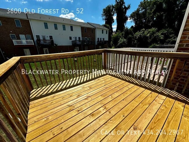 Building Photo - 3600 Old Forest Rd