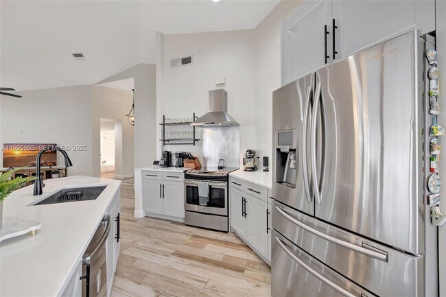 Building Photo - 396 Bedford Ave