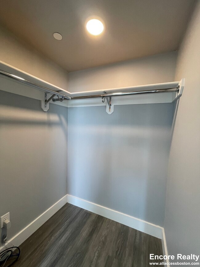 Building Photo - 365 Western Ave