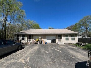 Building Photo - 500