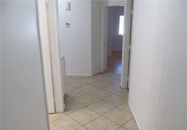 Building Photo - 3732 White Peppermint Dr
