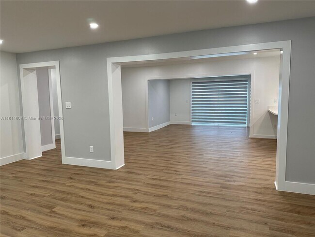 Building Photo - 6080 SW 16th St
