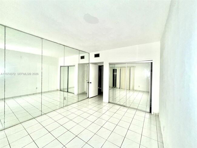 Building Photo - 4370 NW 11th St