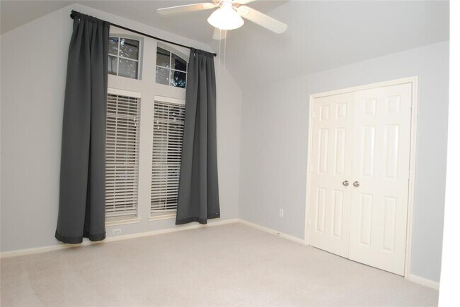 Building Photo - 20703 Spring Rose Dr