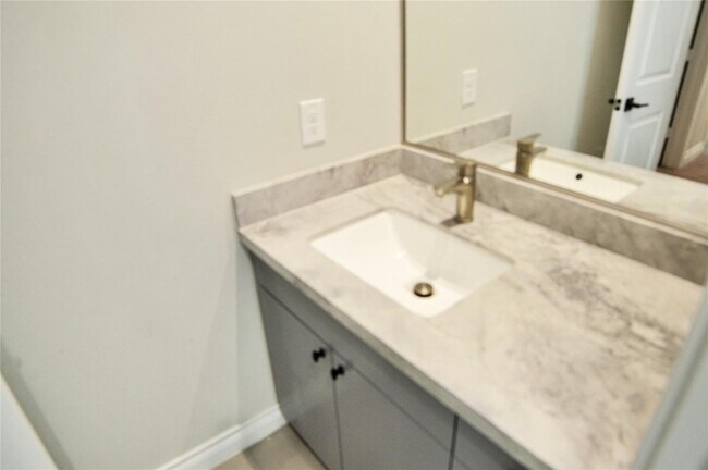 Building Photo - 8918 Spring Knoll Forest Dr