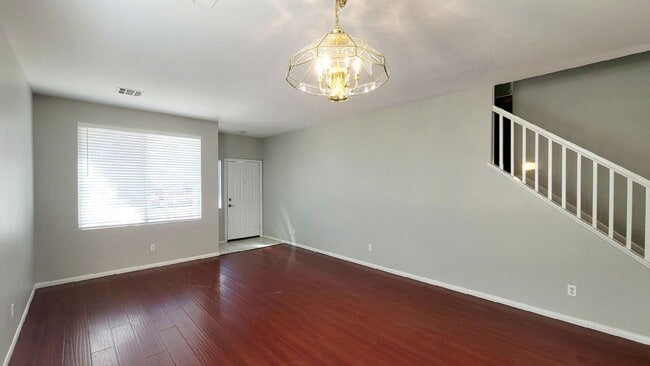 Building Photo - 10028 W Cherokee Ave