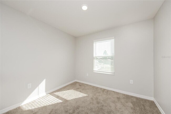Building Photo - 204 Fig Ct