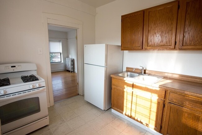 Floorplan - 5202-5210 S. Cornell Avenue