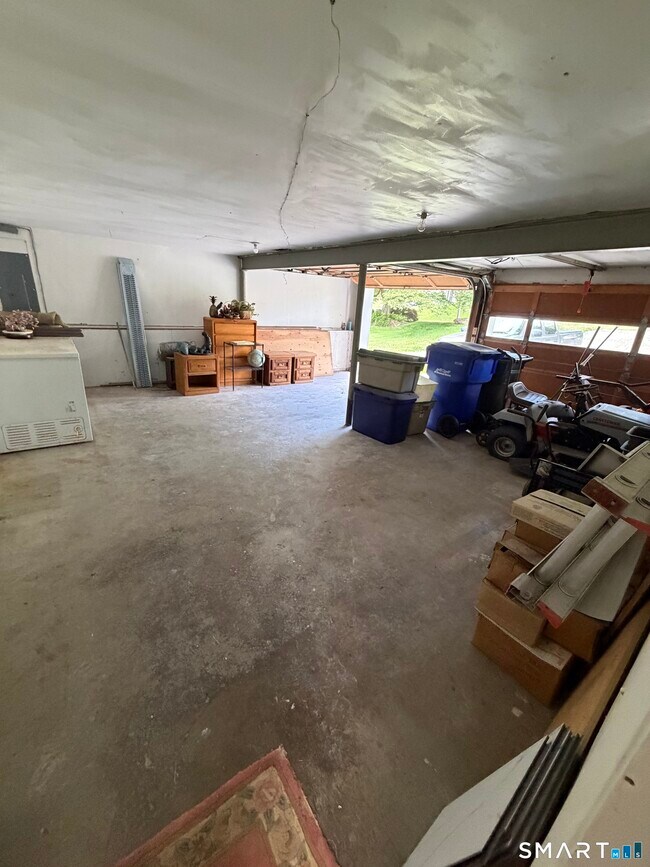 Building Photo - 60 Mohegan Trail