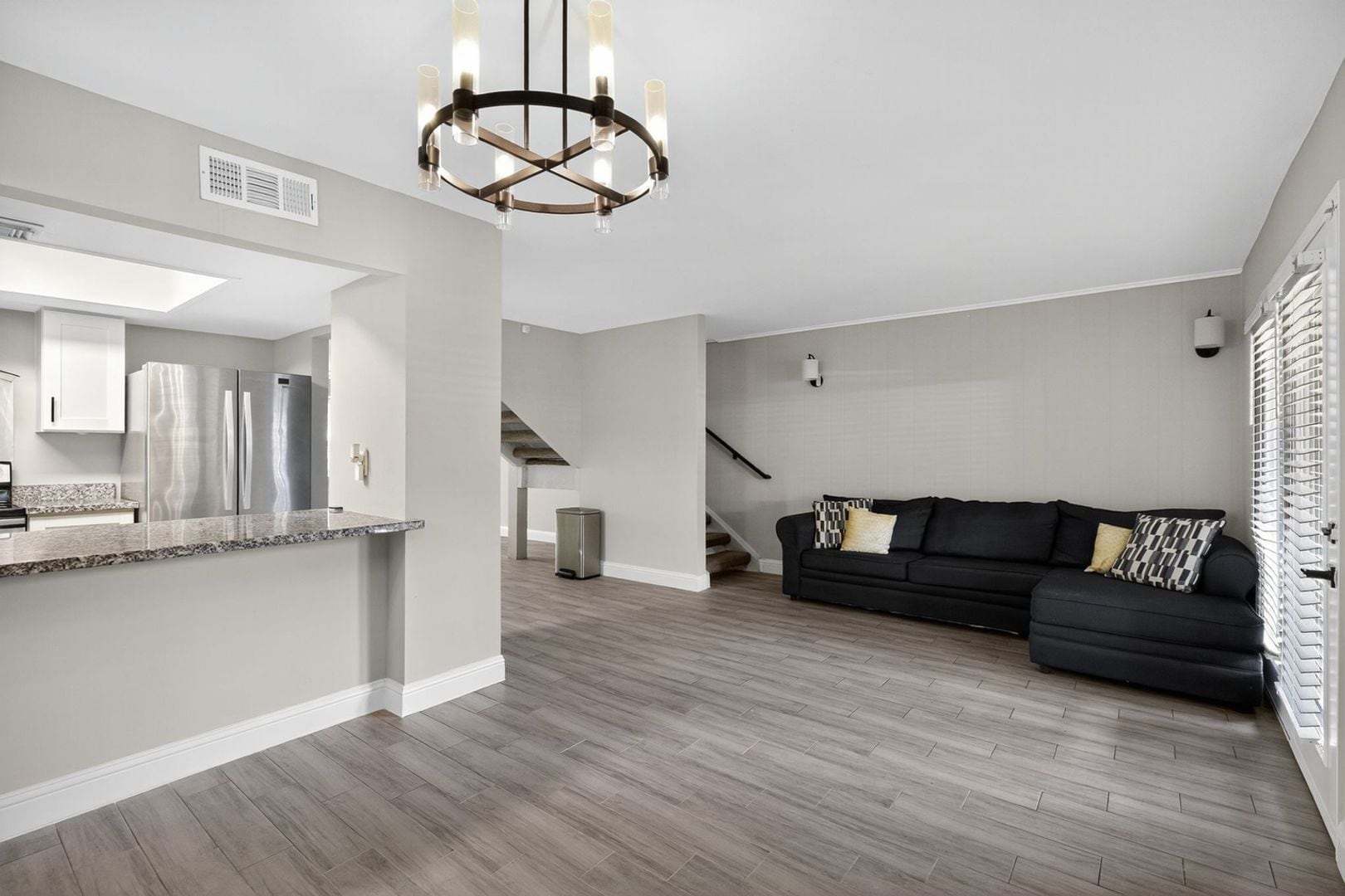 Building Photo - 2250 Shadowdale Dr