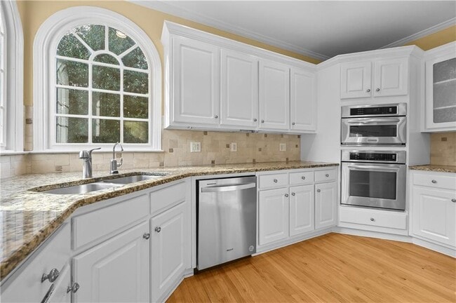 Building Photo - 1070 Admiral Crossing