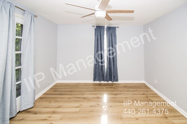 Building Photo - 3821 Kirkwood-