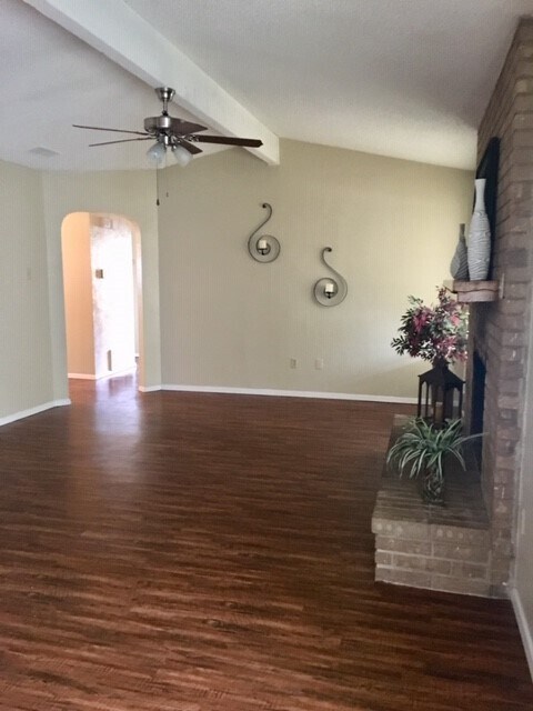 Building Photo - Located in the heart of Lancaster! 3/2/2 Bellaire Terrace