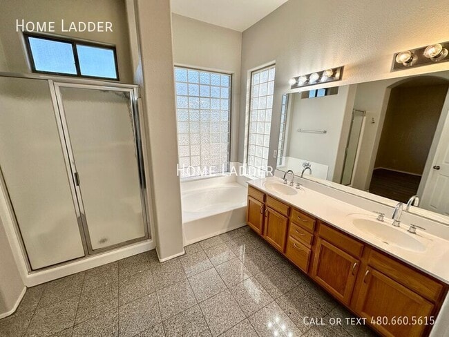 Building Photo - 13201 W Rimrock-