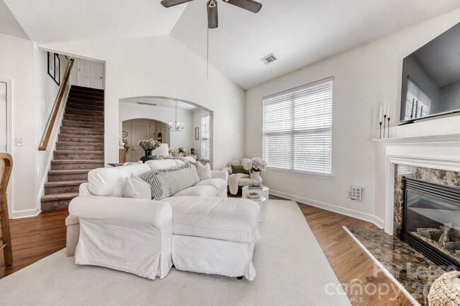 Building Photo - 13718 Aldenbrook Dr