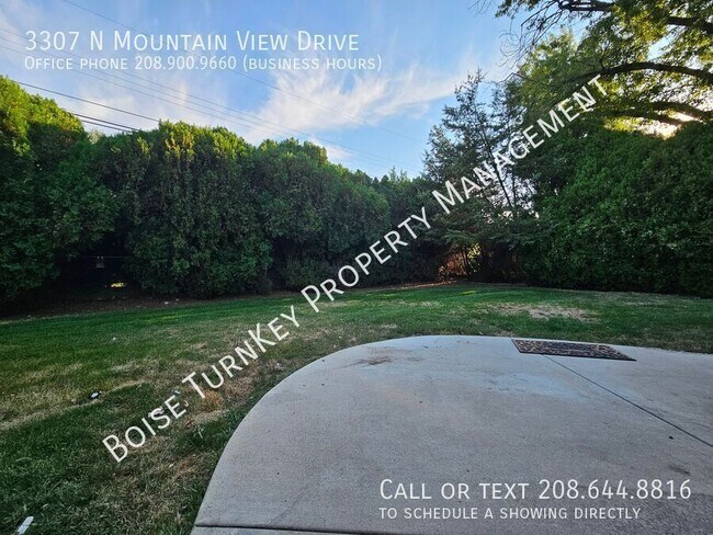 Building Photo - 3307 N Mountain View Dr