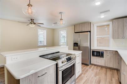 Building Photo - "Cozy 1-Bed Oasis in Titusville: Perfect Comfort on Main Street!"