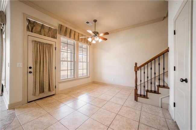 Building Photo - 3778 Prince Philipe St