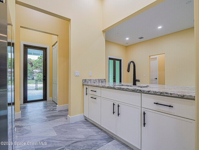 Building Photo - 12906 83rd Ave