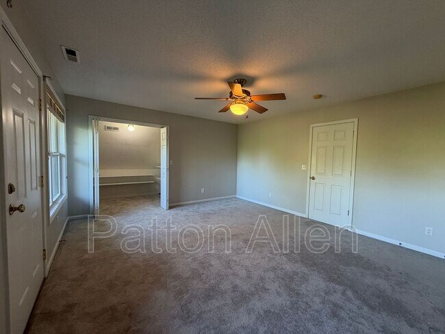 Building Photo - 59 Kelly Field Dr