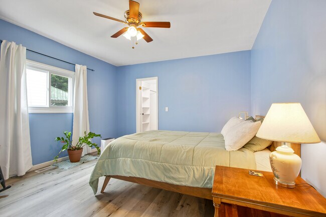 Building Photo - 34 Livingston St