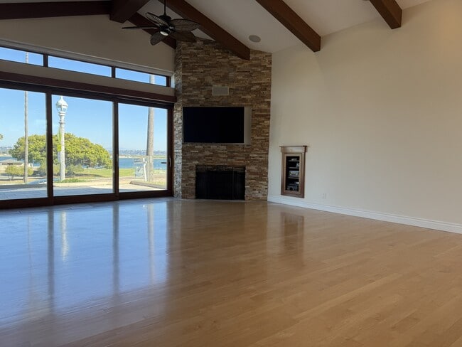 Building Photo - 3522 Crown Point Dr