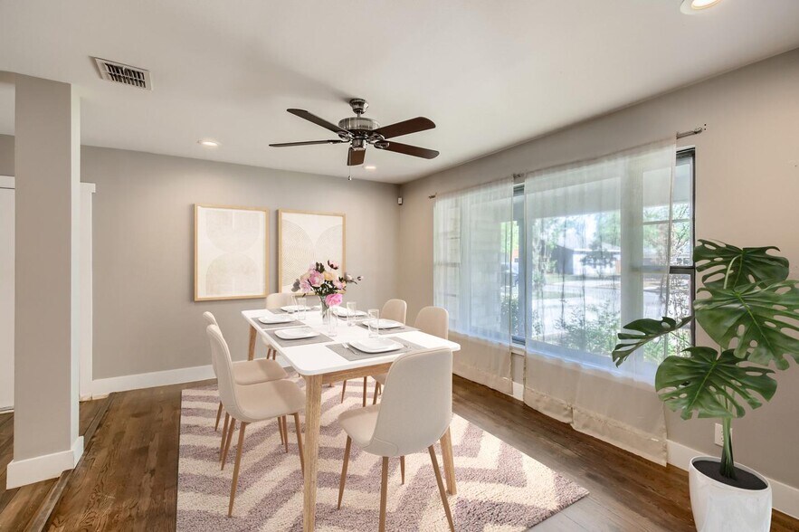 Building Photo - Beautifully updated Northwood home near Northridge Park