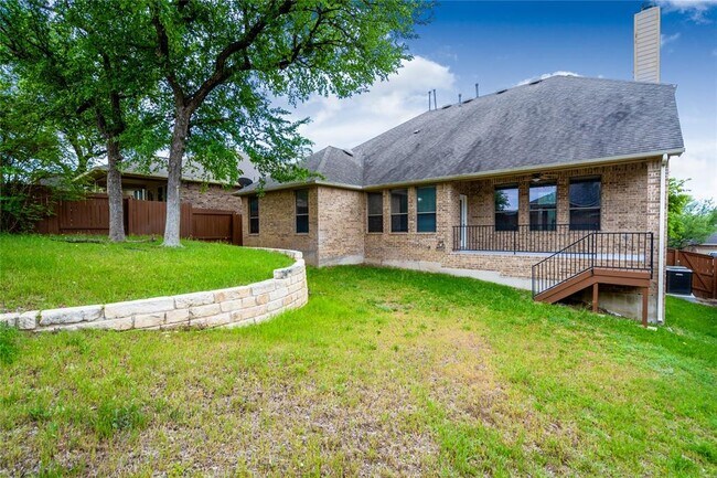 Building Photo - 205 Choke Canyon Ln