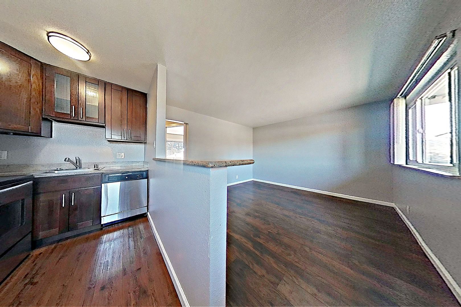 Building Photo - 569 Smalley Ave