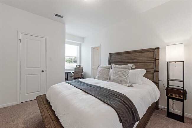 Building Photo - 343 E Coralburst Lp