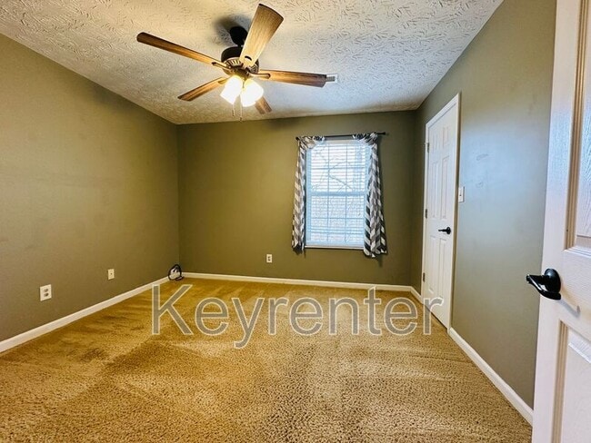 Building Photo - 12490 Daisywood Dr