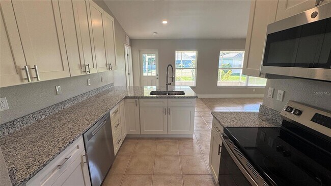 Building Photo - 11728 Shirburn Cir