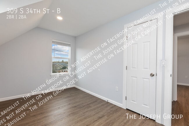 Building Photo - 309 S 34th St