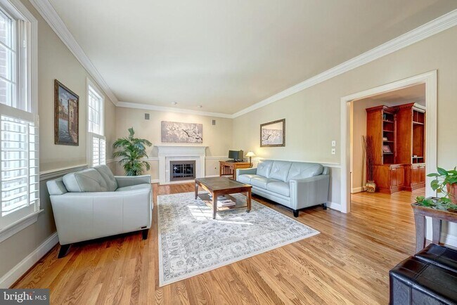 Building Photo - 1854 Valley Wood Rd