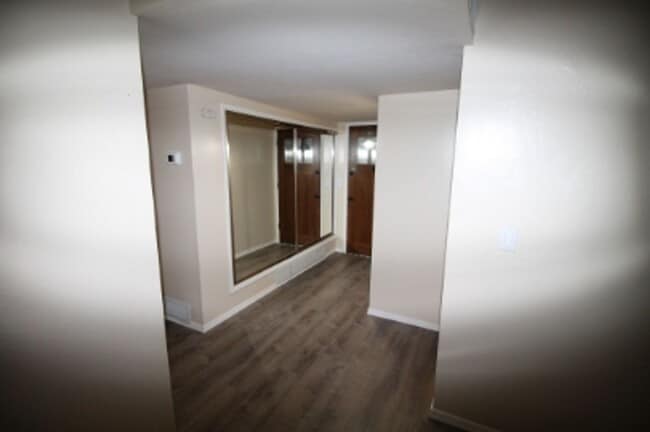 Building Photo - Beautiful Eastside Home