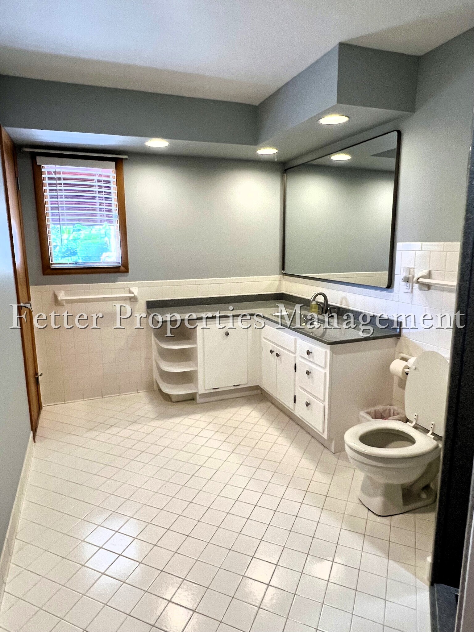 Building Photo - 400 French Island Trl