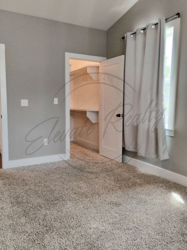 Building Photo - ON SPECIAL! THIS PROPERTY HAS 1/2 OFF THE ...