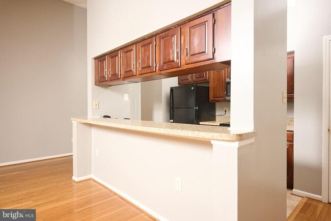 Building Photo - 1492 Greenbriar Cir