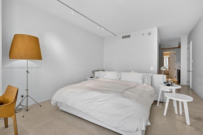 Building Photo - 9705 Collins Ave
