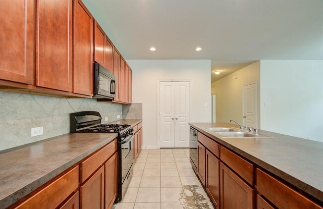 Building Photo - 3102 Gianna Springs Ct