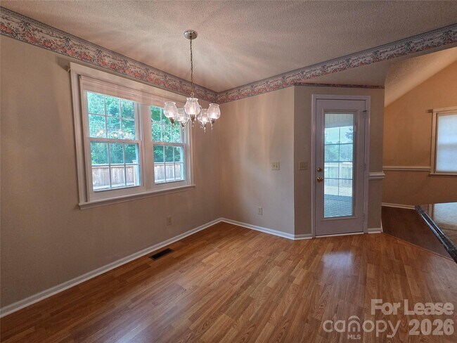 Building Photo - 1319 Mistletoe Ridge Pl NW
