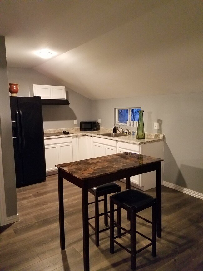 Building Photo - 353 Brahan Blvd