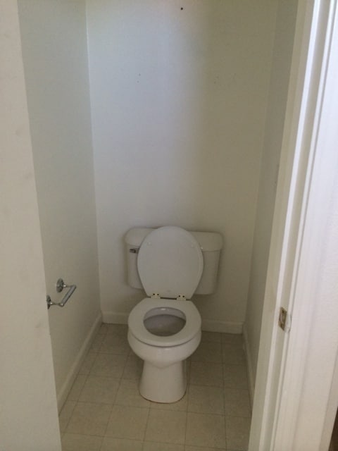 Building Photo - 2328 S Fallbrook Dr