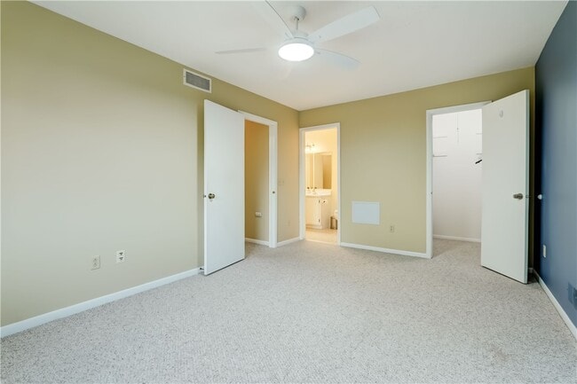 Building Photo - 584 Eastbrooke Ln